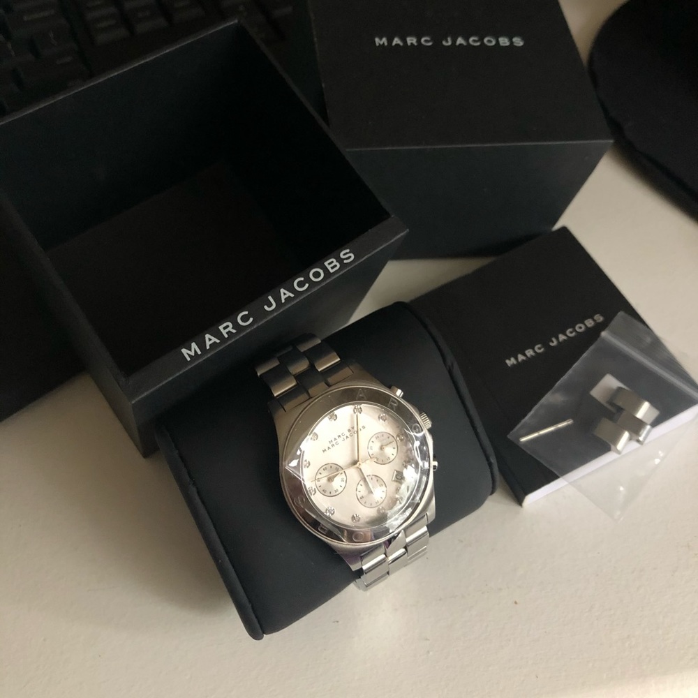 Marc Jacobs Silver Stainless Steel Chronograph Watch Womens Date Auto Box